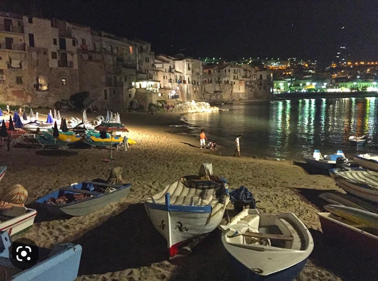 مبيت وإفطار تْشيفالو Casa Marina, La Terrazza Sul Mare المظهر الخارجي الصورة